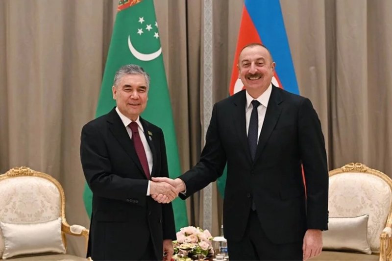 Turkmen leader congratulates Azerbaijan’s president on ties