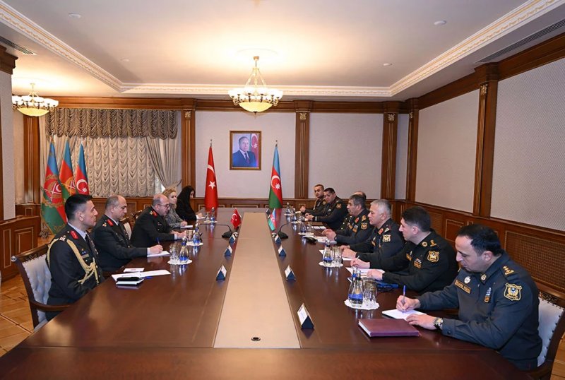 Azerbaijan, Türkiye strengthen military ties during high-level talks in Baku