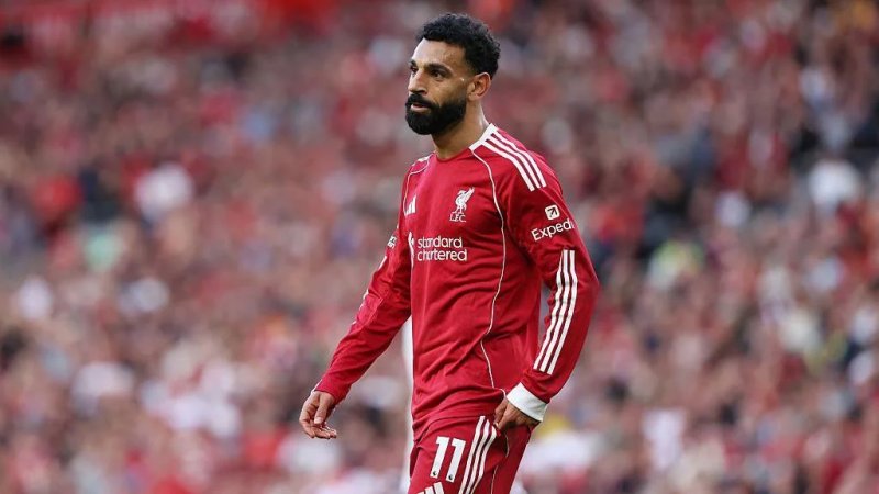 Gerrard urges Salah to stay at Liverpool