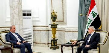 Iraqi president urges stronger ties during meeting with Iranian envoy