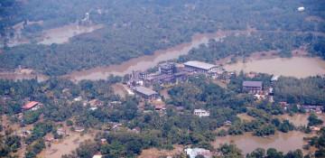 Fresh rain threatens flood-hit Indonesia, Sri Lanka