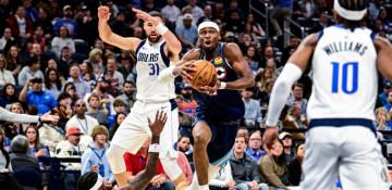 Thunder win 14th straight, Celtics beat shorthanded Lakers