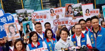 Voting for HKSAR's 8th-term LegCo election kicks off