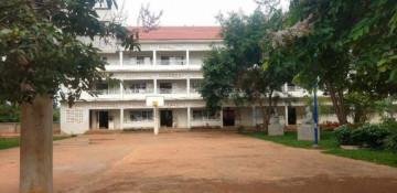 Cambodia closes 377 schools amid border conflict with Thailand