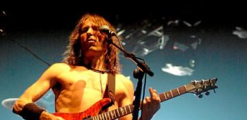 Spanish rock icon Robe Iniesta dies aged 63