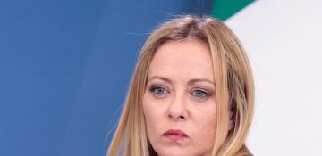 Italy plans new parcel levy, raises finance taxes