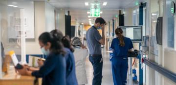 UK faces unprecedented 'super flu' outbreak