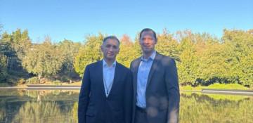 Azerbaijan, Apple discuss regional digital hub projects