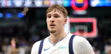 Mavs rookie Cooper Flagg becomes youngest to score 40