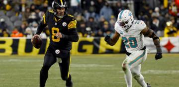 Rodgers leads Steelers past Dolphins, playoffs in sight