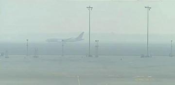 Delhi airport cancels over 120 flights 