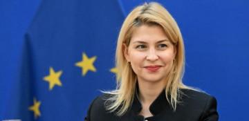 US Senate unveils bill to sanction Russian oil trade 