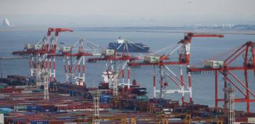 Japan posts trade surplus as exports climb in November