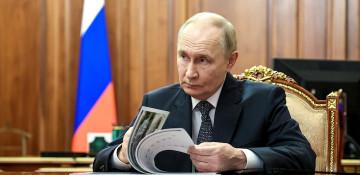 Putin vows Ukraine goals met, expands “buffer zone” 