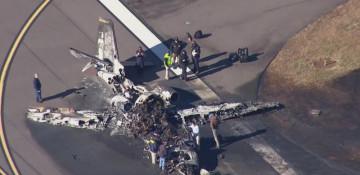 Plane crash kills 7, including former NASCAR driver Greg Biffle