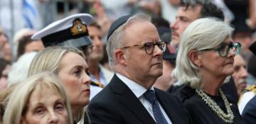 NSW to tighten gun, hate speech laws after Bondi attack 