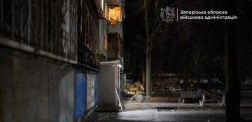 Russian attack hits Zaporizhzhia, homes damaged and fires break out