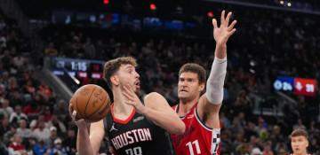 Leonard scores 41 as Clippers beat Rockets 128-108