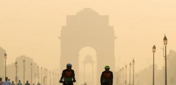 Delhi smog crisis worsens as transport fuels pollution