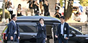 South Korea’s ex-first lady took bribes, prosecutor says 