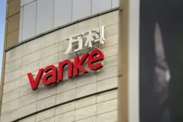 China Vanke bondholders approve grace period, reject delay 