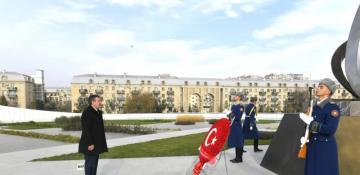 Turkish vice president visits Victory Park in Baku
