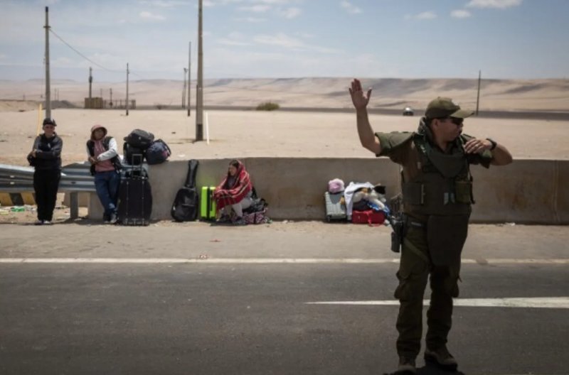 New migration rules in Peru lead to clashes at Chile border