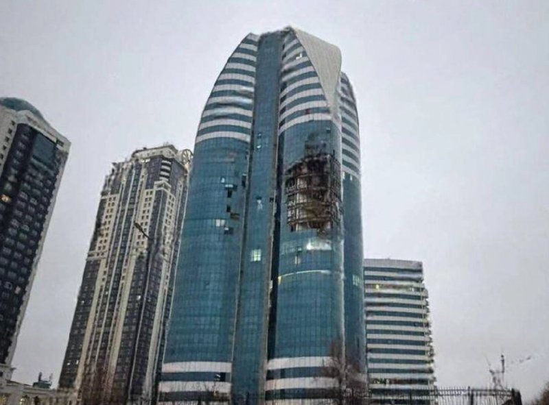 News about -  Russia’s defenses falter as drones hit ports, refineries, cities 