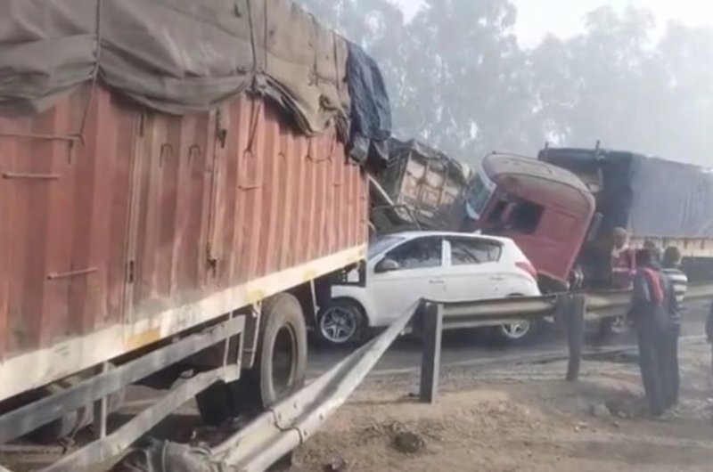 Dense fog causes multi-vehicle crash in Punjab — 1 dead, 5 injured