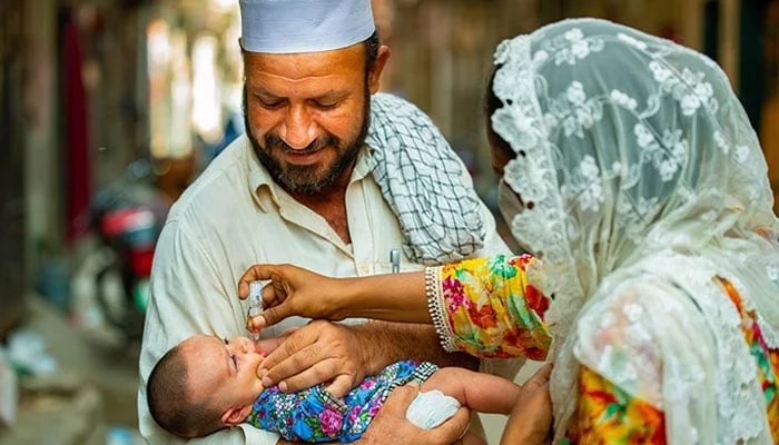 Pakistan confirms new polio case 