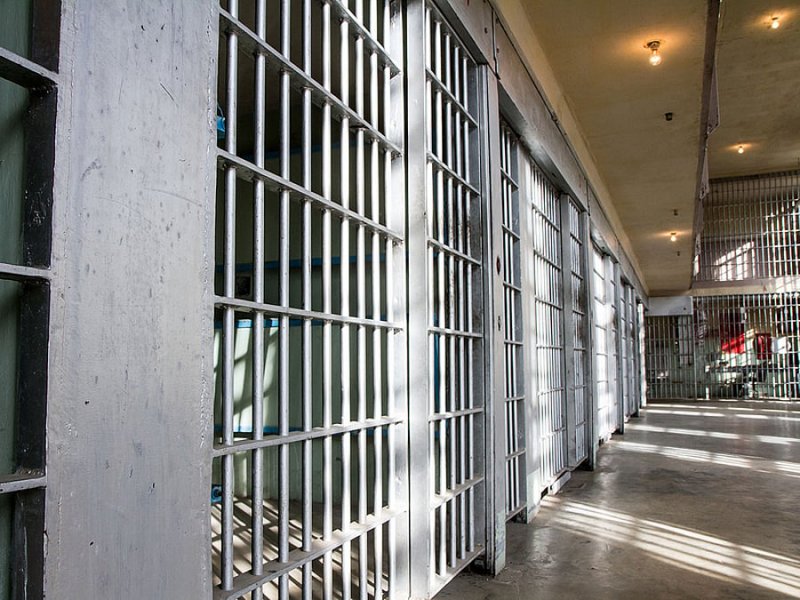 Saudi Arabia arrests over 100 officials in anti-corruption sweep