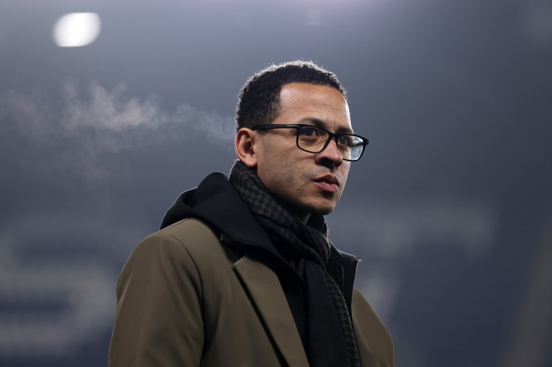 Strasbourg’s Rosenior emerges as Chelsea manager frontrunner