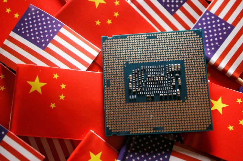Trump blocks $3m chip deal over China security concerns 