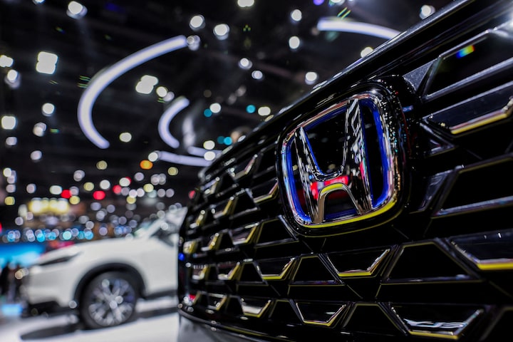 Honda extends China plant shutdown on chip shortage 