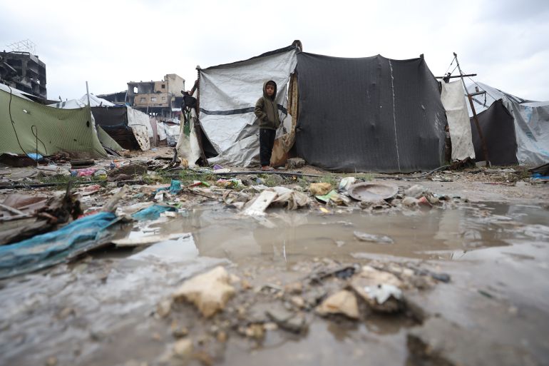 Israel expands military presence beyond ‘yellow line’ in Gaza 