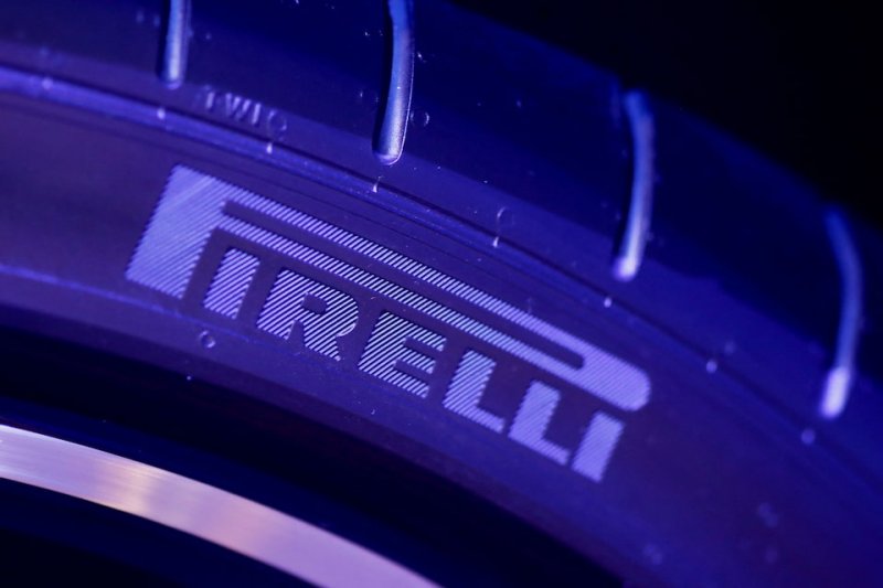 Italy, Pirelli seek exit from Chinese stake 
