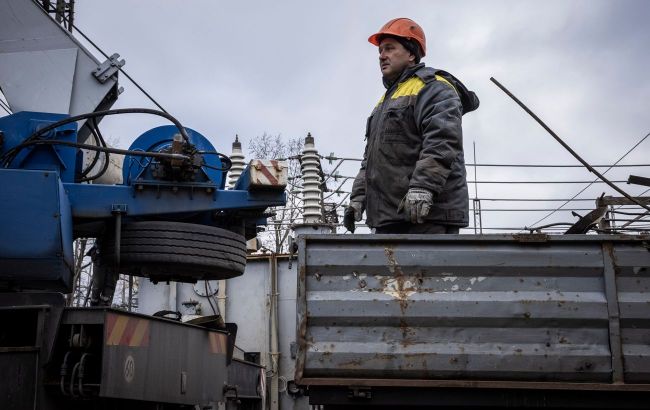 Russia targets Ukraine energy facilities with drones, artillery