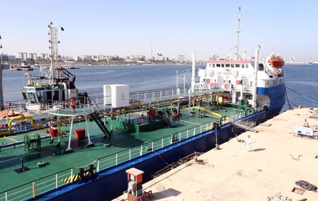 Russia deploys submarine to shield tanker from US seizure 