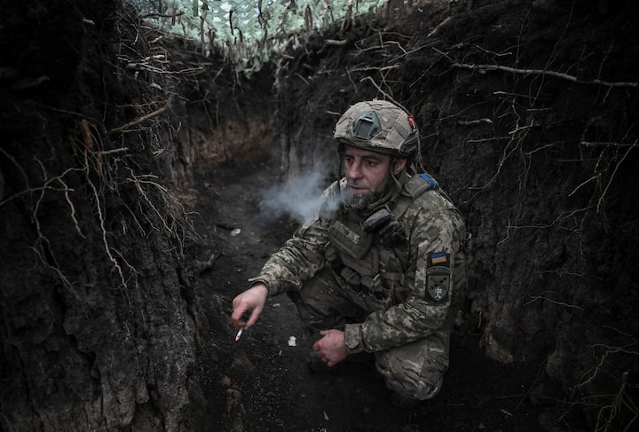 Ukraine restores services after Russian strikes in Dnipropetrovsk 