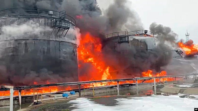 Drone strike triggers oil depot fire in Russia