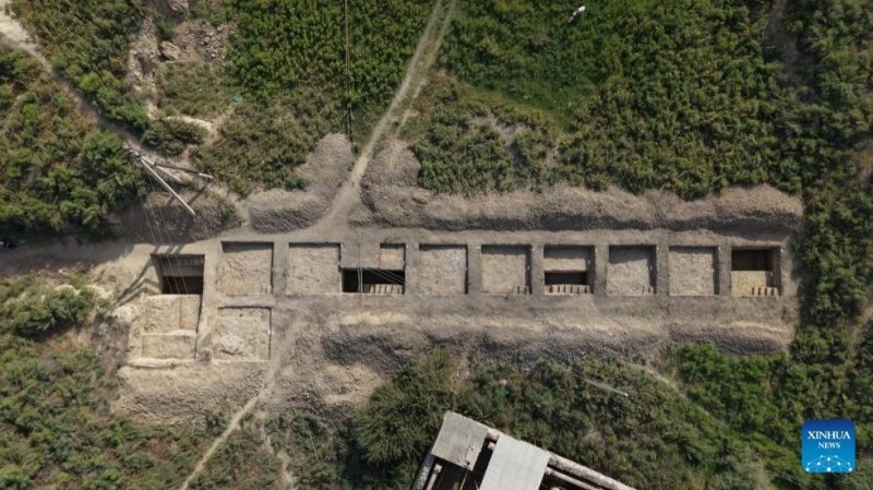 Ancient Silk Road city walls unearthed in Uzbekistan 