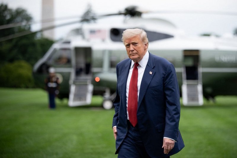 Trump to Iranian protesters: 'Help is on its way'