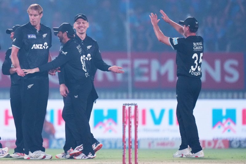 Bracewell opts to bowl as New Zealand face India in 2nd ODI