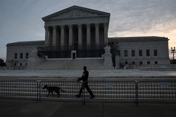 Supreme Court set to rule, Trump tariffs case pending 