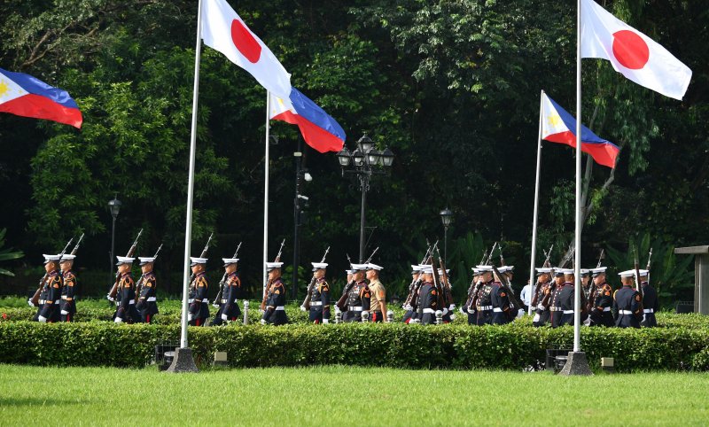 Japan, Philippines sign military resupply pact