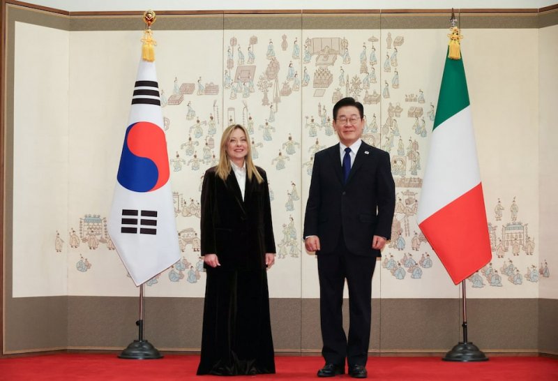 South Korea, Italy boost cooperation on AI and chips