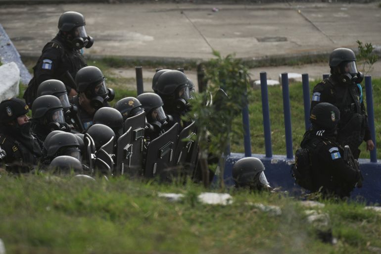 Guatemala declares emergency after deadly prison riots 