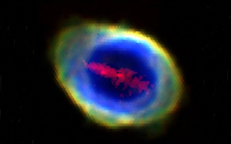 Astronomers find mysterious iron ‘bar’ inside Ring Nebula