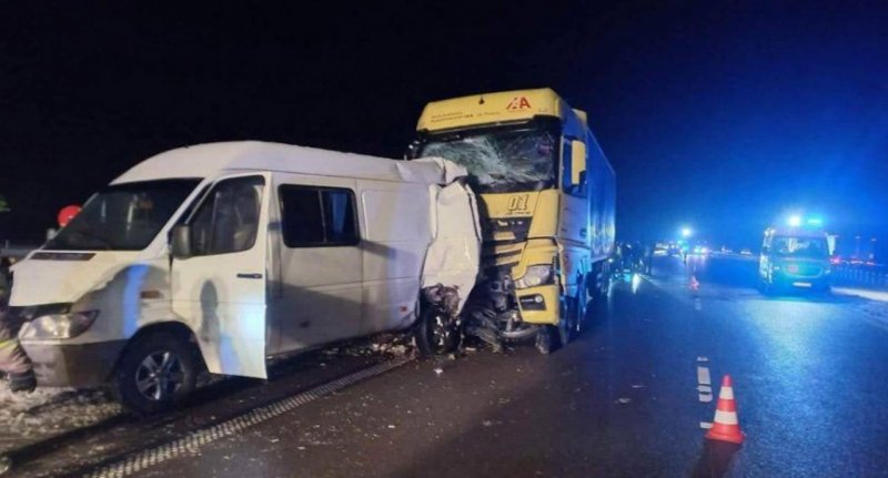 Car accident kills one, injures four in Warsaw 