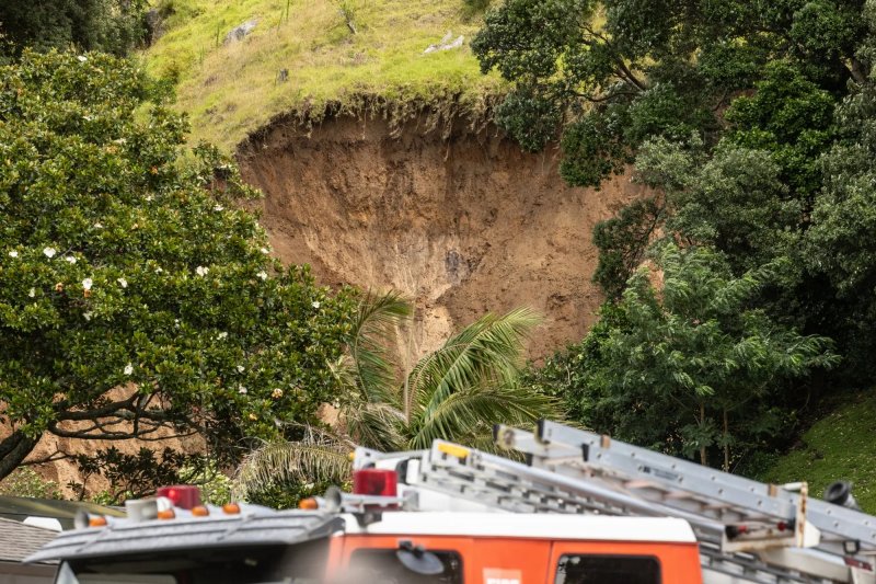 Several feared missing after landslide hits holiday park in New Zealand -  VIDEO 